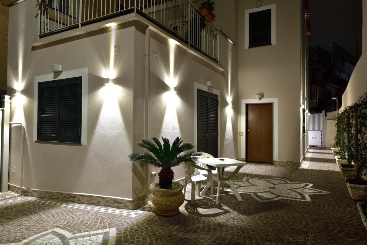 B&B Peonies Castellammare di Stabia Exterior foto